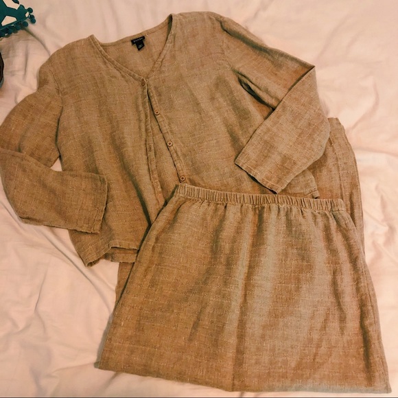 Eileen Fisher Dresses & Skirts - EILLEN FISHER// 100% linen 2 piece set